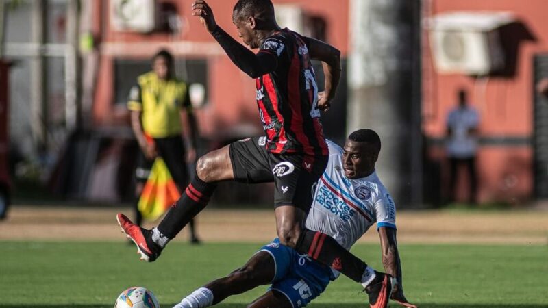 Vitória faz 3 a 2 de virada sobre Bahia em 1º jogo da final do Baianão