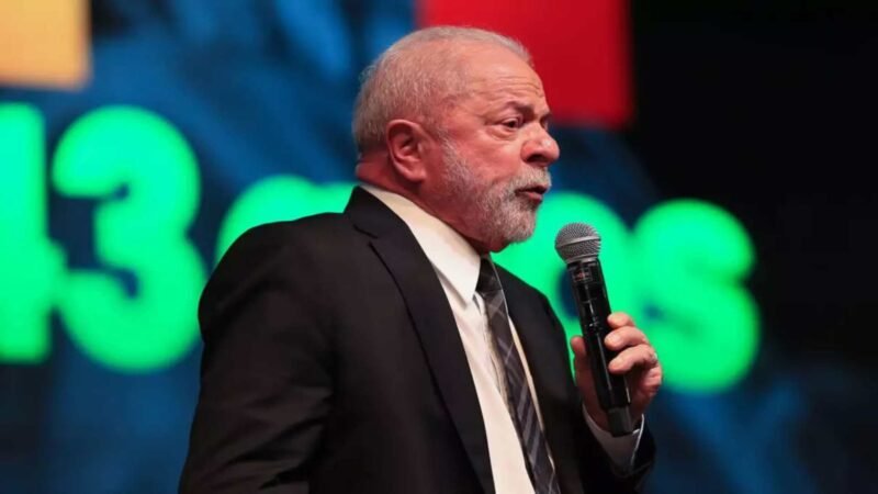 Lula diz que vai à Bolívia apoiar Arce e vincula tentativa de golpe a reservas de lítio do país