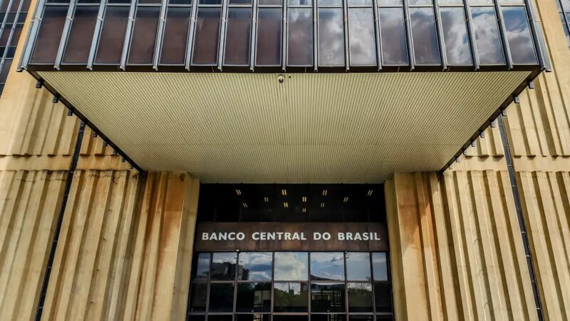 Mercado eleva previsão da inflação de 3,96% para 3,98% em 2024