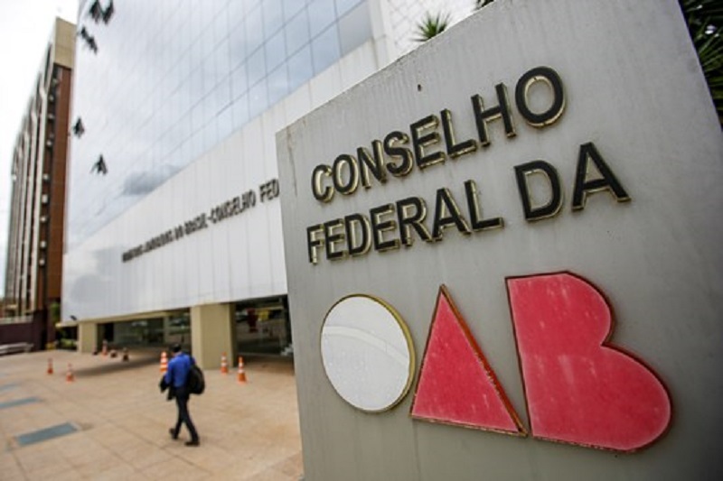 OAB conquista aprovação de PL que reforça proteção a advogados no exercício da profissão