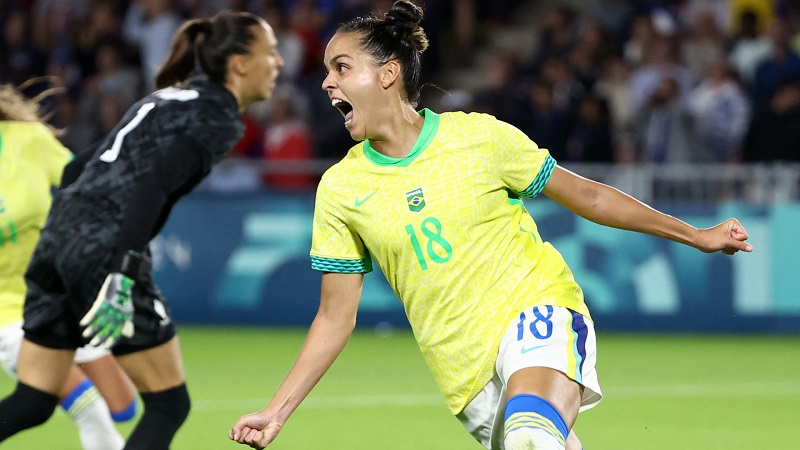 Seleção bate as donas da casa e está na semifinal das Olimpíadas