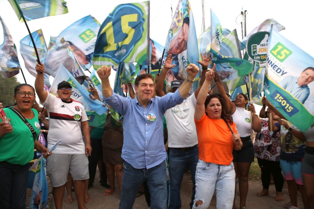 Kennedy garante ampliação de vagas e de unidades escolares com jornada integral