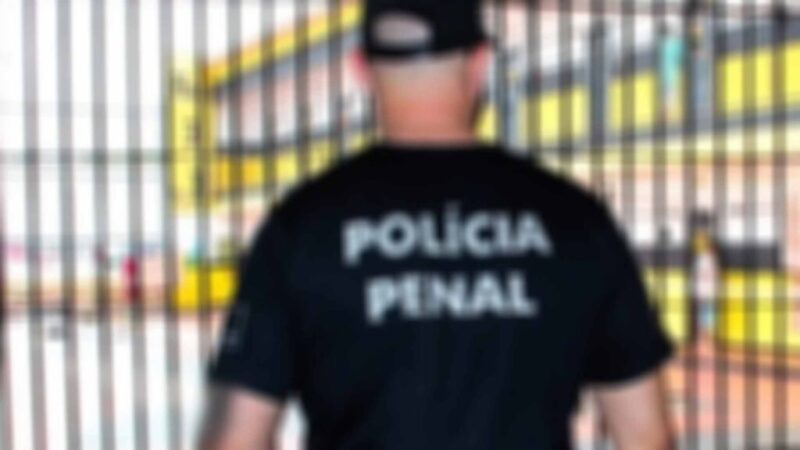 Homem que descumpriu medidas protetivas e tentou enforcar a mãe em Cuiabá foi preso