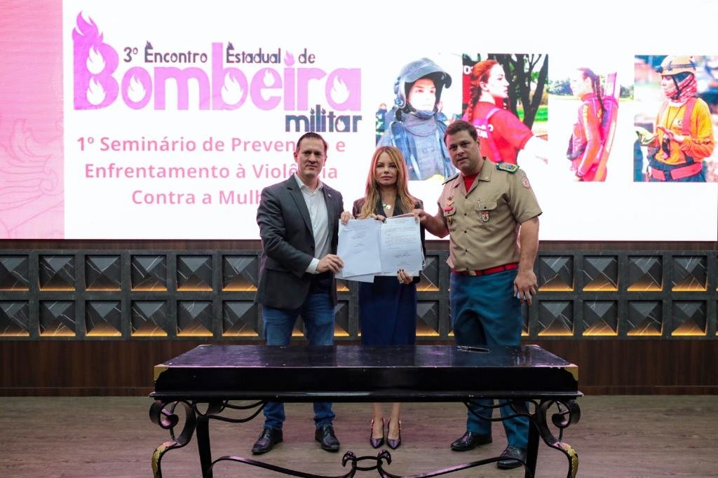 Primeira-dama de MT participa do 3º Encontro de Bombeira Militar e reforça compromisso no combate à violência doméstica e feminicídio