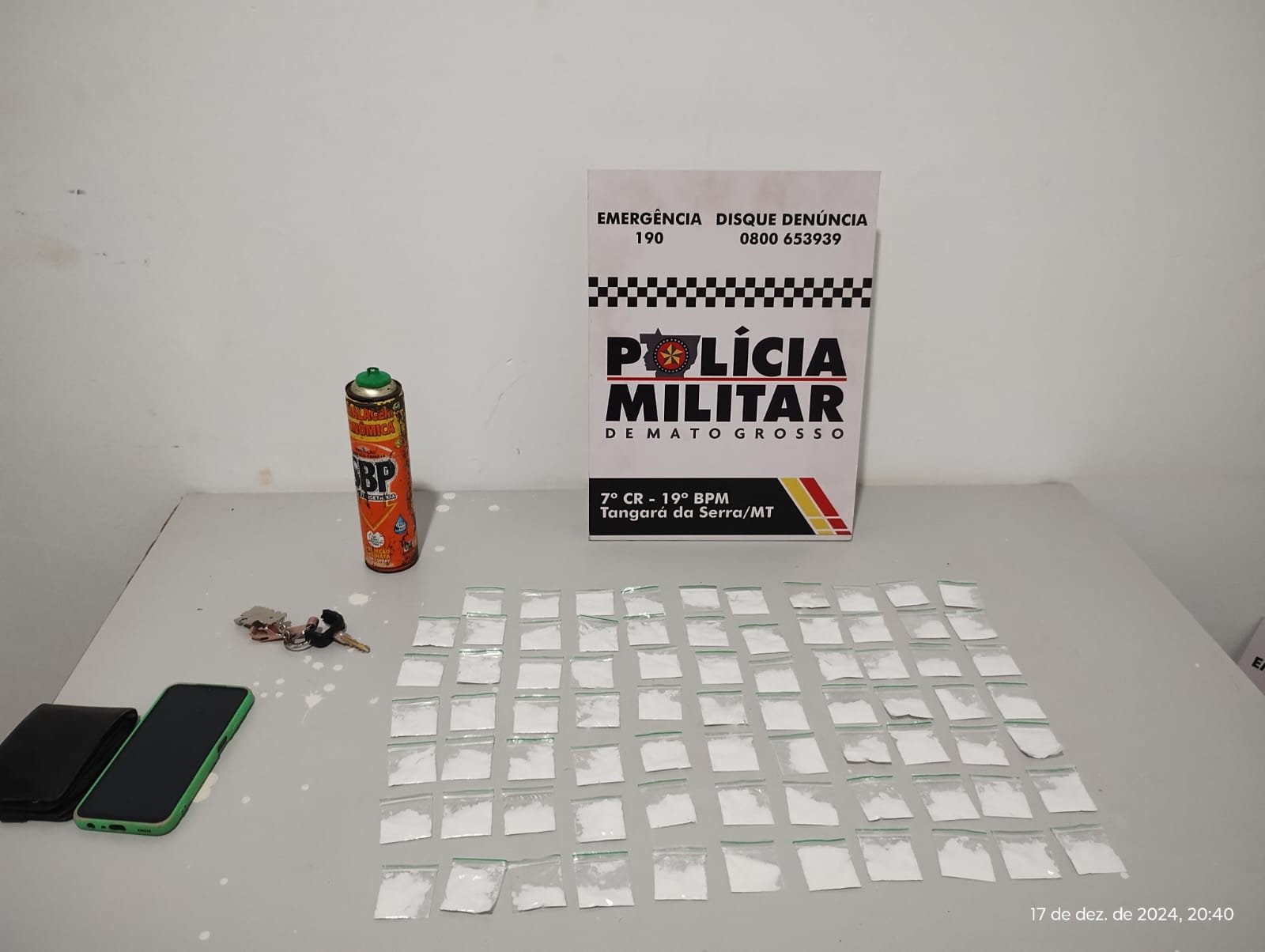 Homem é preso pela PM com 76 porções de cocaína em Tangará da Serra