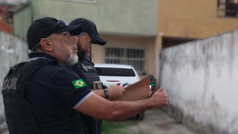 Polícia Civil cumpre 65 mandados contra associação criminosa que deu golpes em clientes de escritórios de advocacia