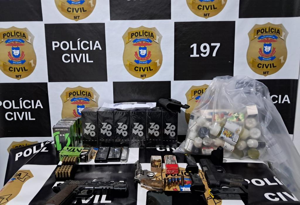 Polícia Civil cumpre mandado de busca em tabacaria e prende dono em flagrante por produtos de venda proibida no país