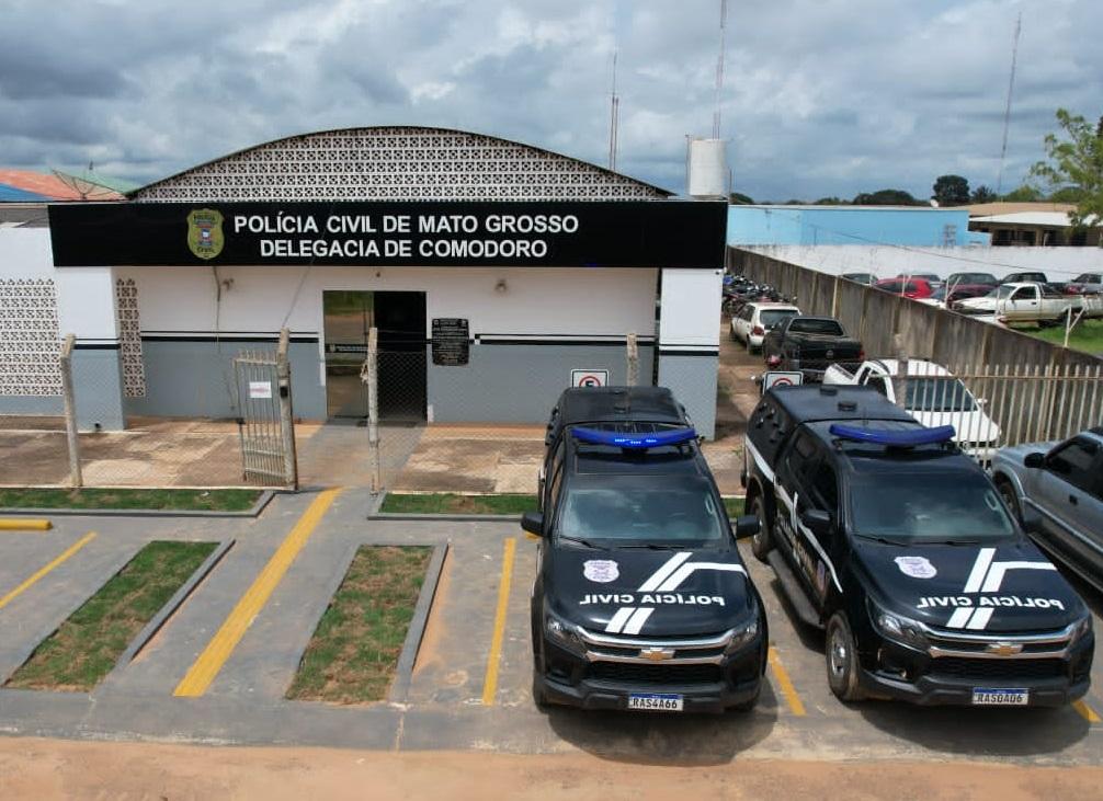 Foragidos por feminicídio e estupro são presos pela Polícia Civil em Comodoro